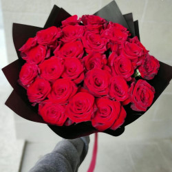 Букет из 27 красных роз